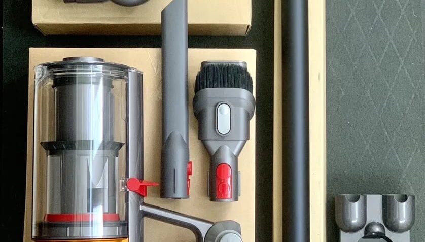 Aspirapolvere Dyson V15