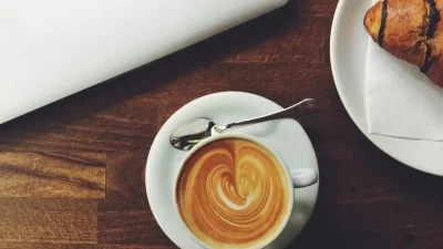 Carnet 10 colazioni: caffè o cappuccino + brioche