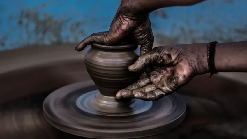 Lezione di ceramica al tornio per due
