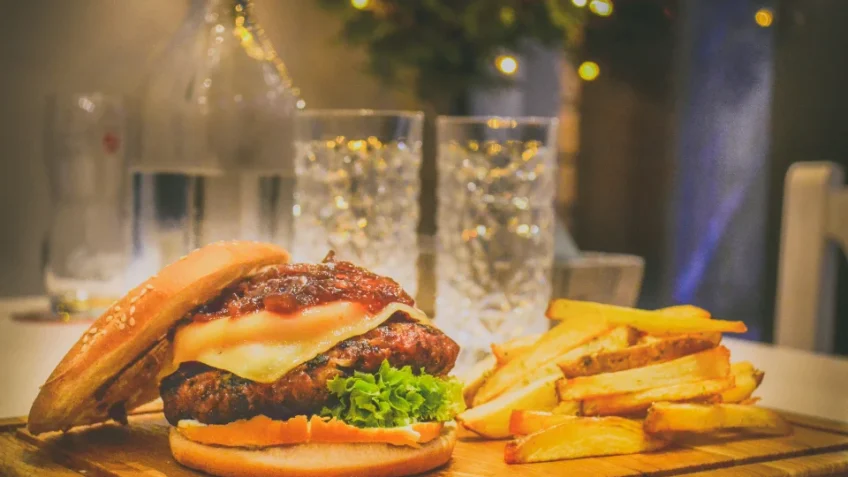 Menù doppio completo da Burger Corner
